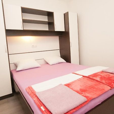 Beach Apartment Baska Exterior foto