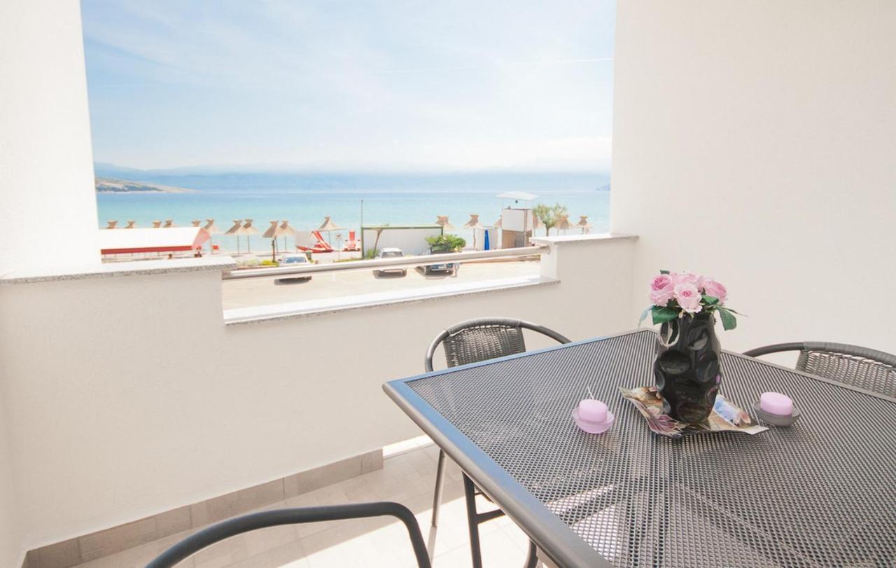Beach Apartment Baska Exterior foto